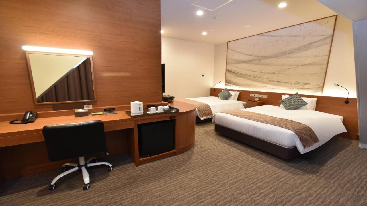 Odysis Suites Osaka Airport Hotel Изуми-Сано Екстериор снимка