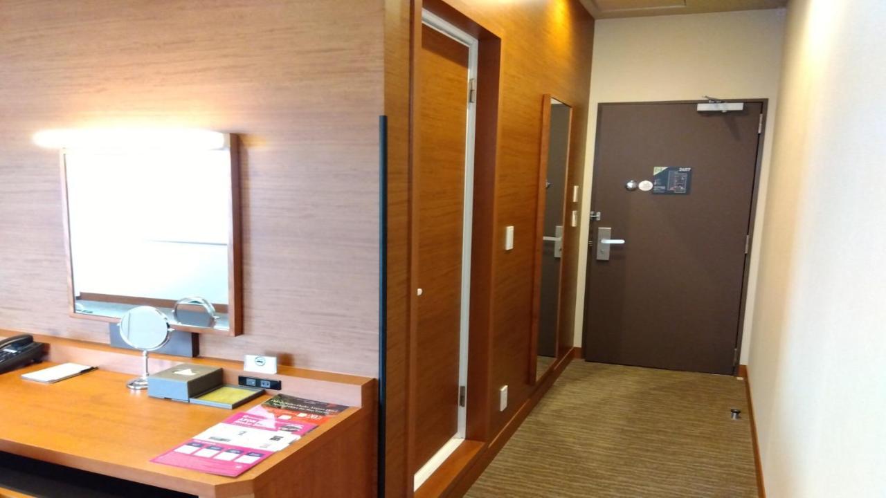 Odysis Suites Osaka Airport Hotel Изуми-Сано Екстериор снимка