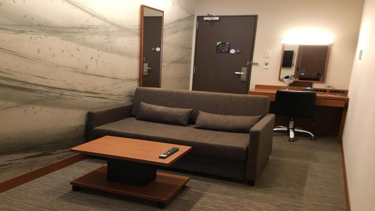 Odysis Suites Osaka Airport Hotel Изуми-Сано Екстериор снимка