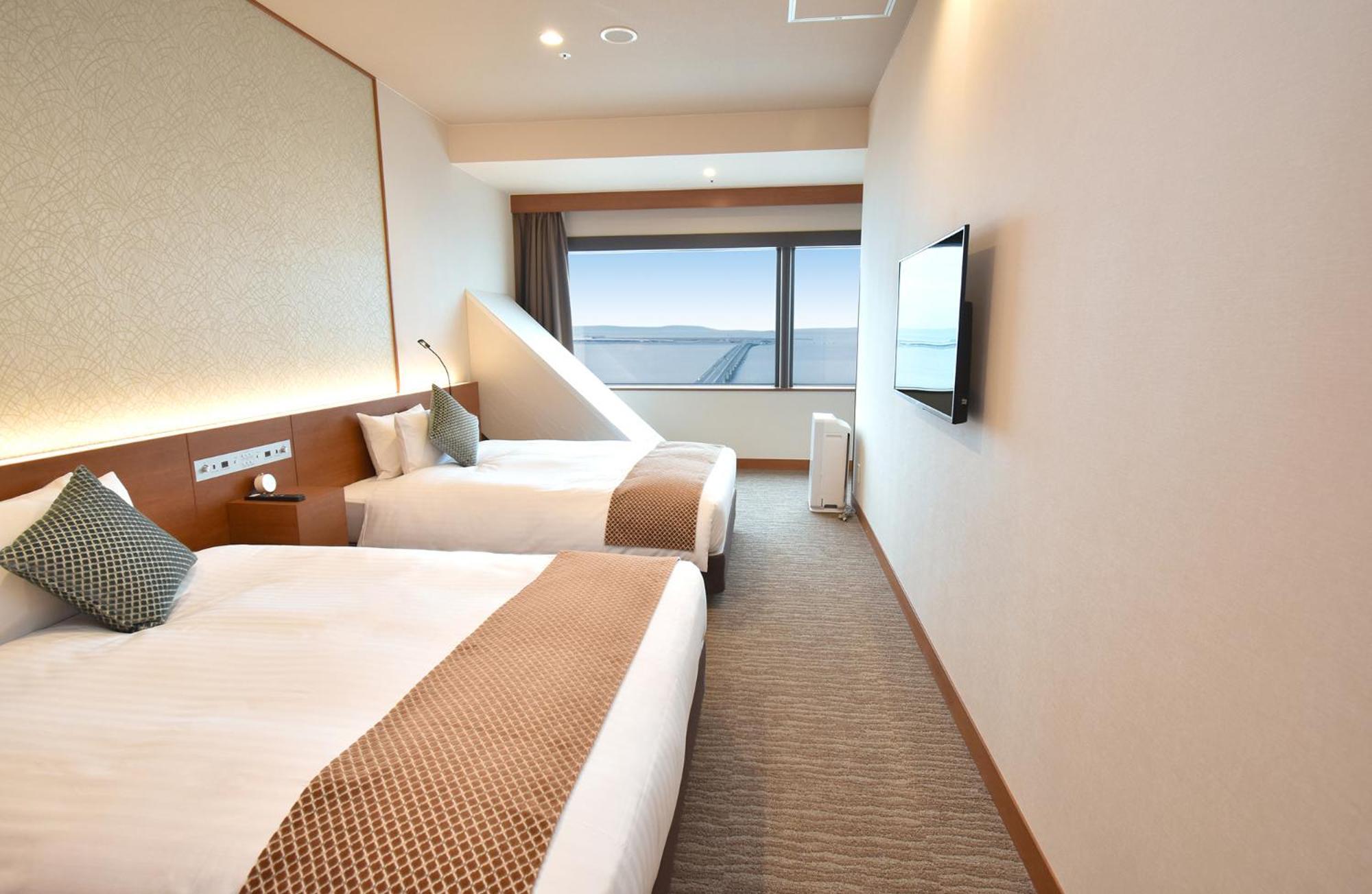 Odysis Suites Osaka Airport Hotel Изуми-Сано Екстериор снимка